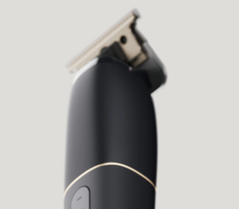 Andis Professional beSPOKE Wirless Charge Cordless Trimmer with Premium GTX-Z Blade